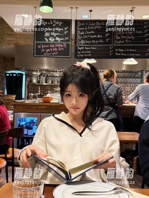 从此，51吃瓜王ccggg网页成了我的人生指南，咋办？！