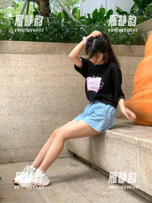 不想被落下，快扫码下载51在线吃瓜，包你瓜事连连！