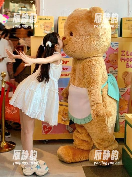 话说“cn1.91cg.com”最近常更新，是要发布给哪个阴谋论爱好者的福利？
