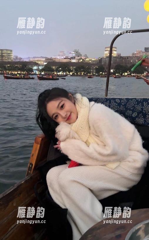 91吃瓜发布：在线吃瓜，潜伏在屏幕后的小嘴巴们注意了！