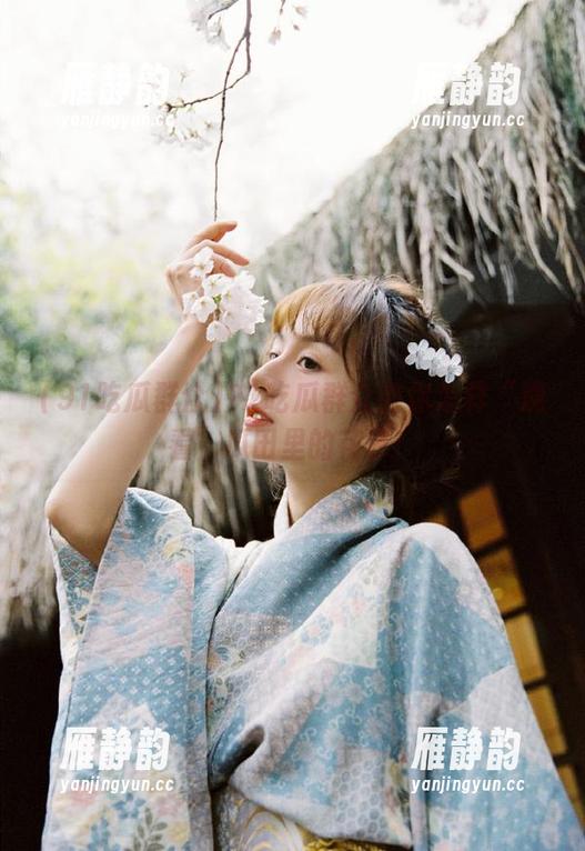 91吃瓜群众教你怎样“观看”瓜田里的花苞！