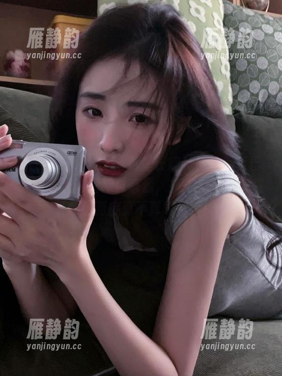 tttzzz万里长篇长征的网页已经变成我的正能量来源，搞得我每天都在想这到底算不算刷屏了！