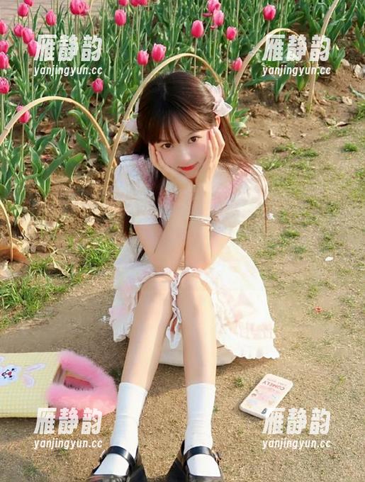 www吃瓜网的更新简直抓住了我的好奇心，这种兴奋就像突然在全场静默时被抓到照相一样！