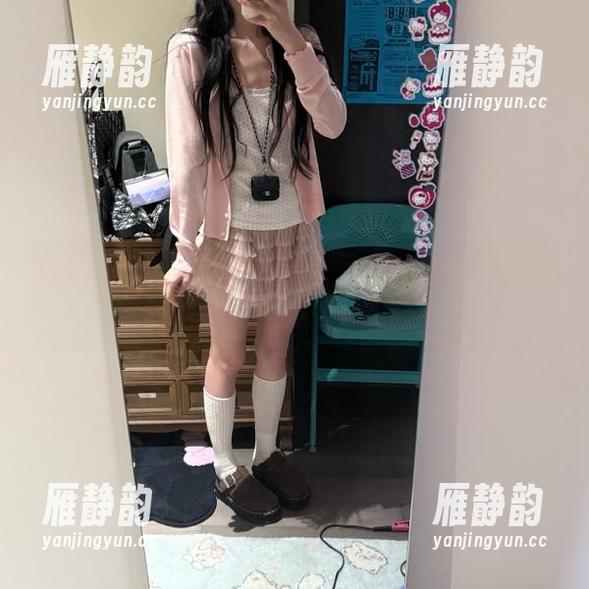 全网黑料 全网黑料发布的同时,我在边角默默撕瓜皮……好吃!