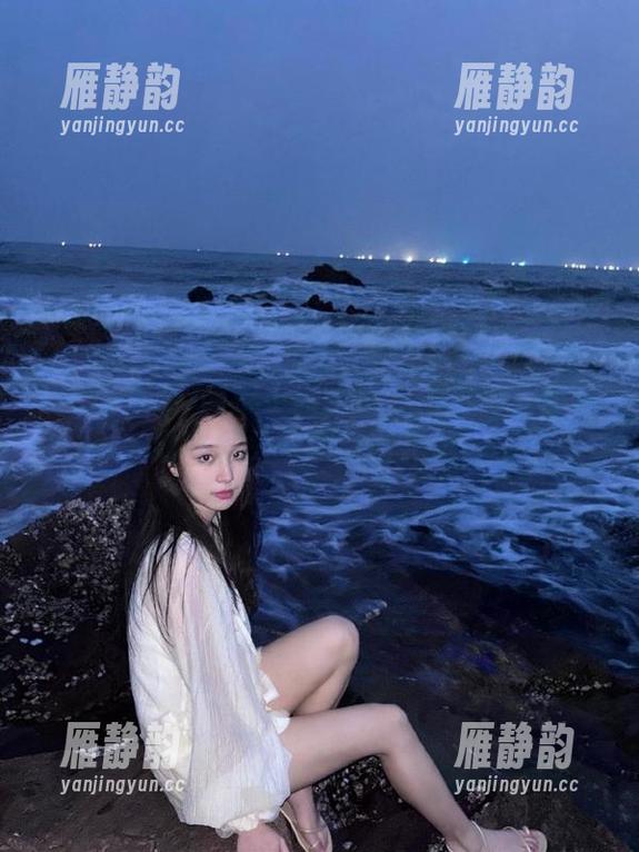 调皮小编出没！网页抢先带你看吃瓜头条的最新花边！