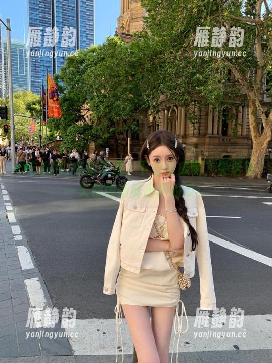 在朝阳里，下载吃瓜网，生活每一天都像新鲜出炉的瓜！