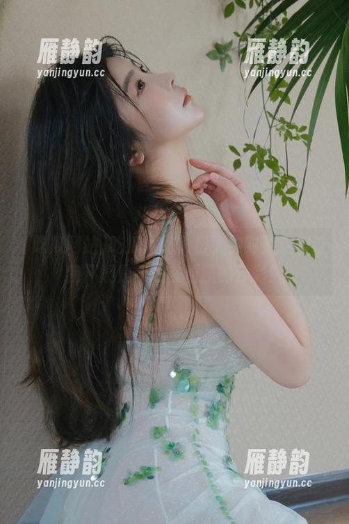 吃瓜网站入口，实时更新得让我怀疑是不是在看飘的云彩！