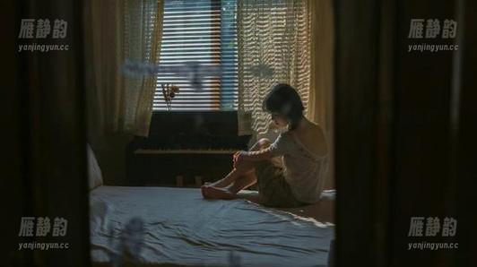 探索“明星黑料”，地址让我瞬间联想起了某个传说中的酒吧...居然可以八卦那么多明星？